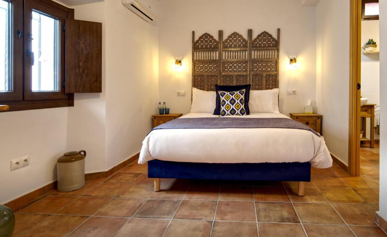 Bed and Breakfast La Vieja Botica Canillas de Aceituno Esterno foto