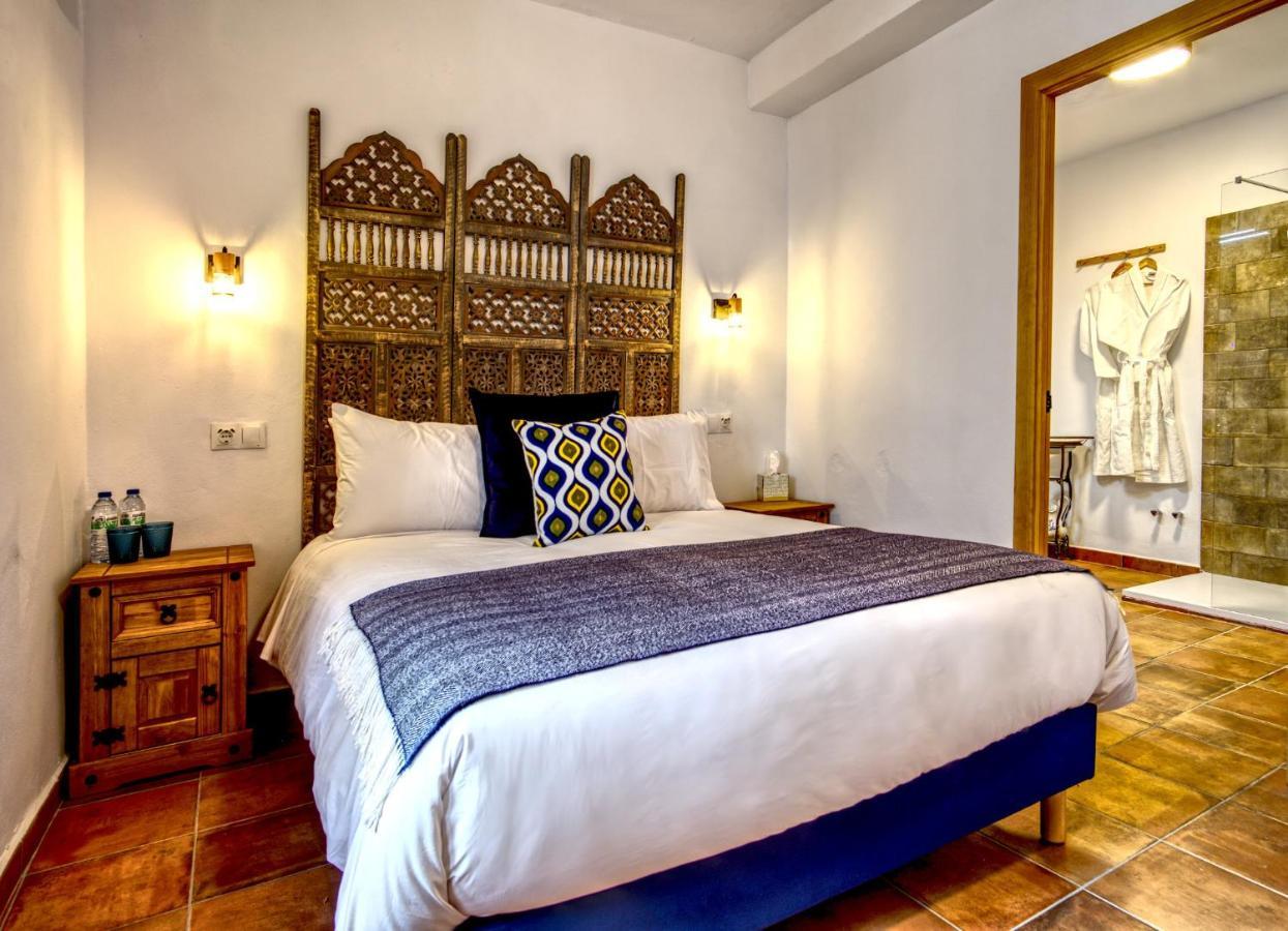 Bed and Breakfast La Vieja Botica Canillas de Aceituno Esterno foto